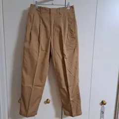 ユニクロU ワイドフィット2タックテーパードパンツ