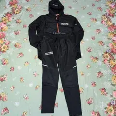 【新品未使用】アンダーアーマー　セットアップ　上下　黒　値下げ不可