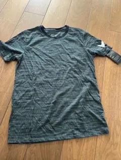 Nike Dri-FIT Tシャツ Mサイズ ダークグリーン　新品　タグ付き
