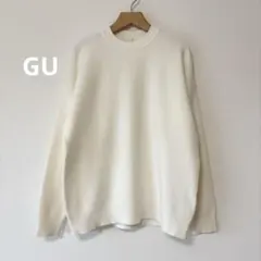 GU ニット　オフホワイト　クルーネック　セーター