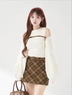 Daricドッキングミドルウエストニットミニワンピース IVO