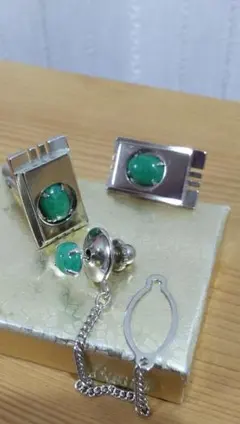 シルバー グリーンストーン カフスボタン タイピン