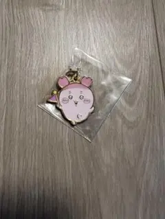 ちいかわ　古本屋　カニちゃん　メタルチャーム　ちいかわパーク