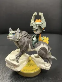 Nintendo　Switch　ゼルダの伝説　amiibo　ウルフリンク　初期済