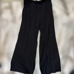 【匿名配送】ユニクロ　プリーツストレートパンツ　XL