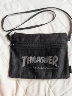 【THRASHER】メッシュ サコッシュ ショルダーバッグ マグロゴ 黒のサムネイル
