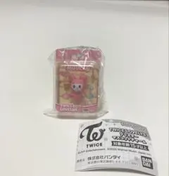 【モモ】TWICE LOVELYS ブリスターマスコットチャーム MOVELY