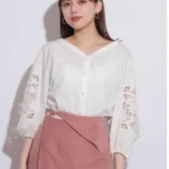 Mystrada エンブロイダリー パールボタン 刺繍レース袖 白ブラウス 38
