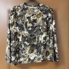 値引き依頼可　新品未使用　MISSEL ぼかしフラワープリントカラーブラウスのサムネイル