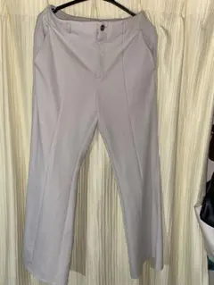 GU カットソーフレアスラックス 白