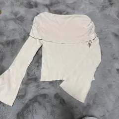 chico オフショルダー ベージュ ニット 長袖