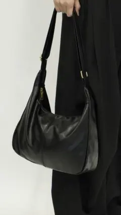 Chikashitsu+ vegan leather cross bag