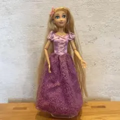 ラプンツェル　人形　ディズニーストア