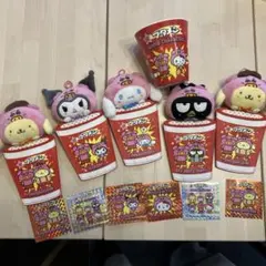 ブタメン✖️サンリオコラボ　ミニポーチ&キラキラシール&コップ