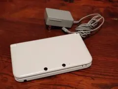 Nintendo 3DS LL ホワイト 本体 充電器付き