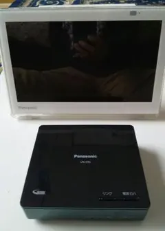 Panasonic ポータブルテレビ UN-JD10T3 PanasonicのポータブルテレビUN-JL10T3/UN-JD10T3のバッテリー交換は
