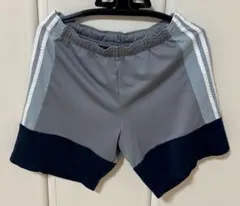 アディダス　ハーフパンツ