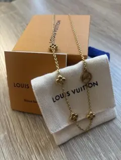 LOUIS VUITTON フラワーフルネックレスのサムネイル