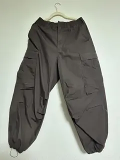GU ダークブラウン カーゴパンツ