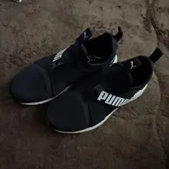 PUMA スニーカー レディース ブラックのサムネイル