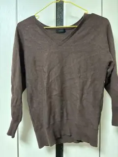 apart by lowrys ブラウンvネックニット