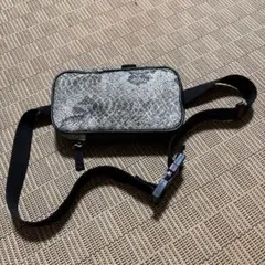 JUVENILE DELINQUENT ボディーバッグ　ウエストポーチ