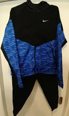 Nike ウィンドブレーカー セットアップ上下　ブラック/ブルー