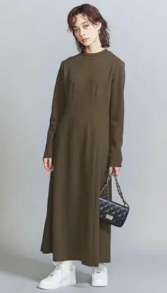 ビューティ&ユース　アクリルウール フィット フレア ワンピース　ブラウン