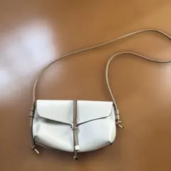 美品　 横型モバイルポシェット　ショルダー　アーバンリサーチのサムネイル
