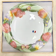 Item thumbnail for item 2a00c4c3-d226-4748-96db-0405a7819429