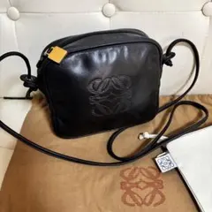 美品　LOEWE オールド　ロエベ アナグラム　ミニ　ショルダー　バッグ　黒　革のサムネイル
