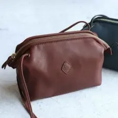 【美品】CLEDRAN タンテ パースショルダー　ブラウン