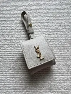 YVES SAINT LAURENT サンローラン AirPodsケースホワイト - メルカリ