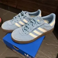 最終価格 アディダス サンバ 水色 HANDBALL SPEZIAL - メルカリ