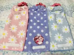 おりこうエプロン☆ ふわふわ☆一重☆タオルエプロン☆フラワーうさぎ刺繍ワッペン