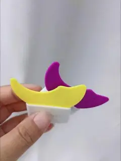 コーナーガード 紫と黄色