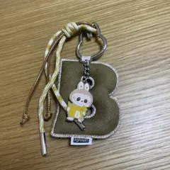 POPMART イニシャルラブブ　B