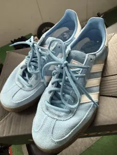 adidas spezial ライトブルー