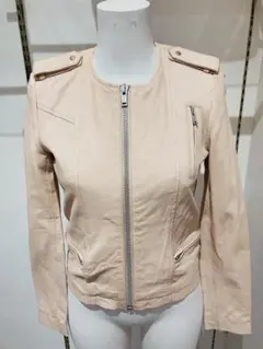 Item thumbnail for item e5d3bbdc-da43-4e8e-bb7b-6f89dca4bed9