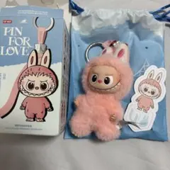 【U】ラブブ Labubu PIN FOR LOVE イニシャル