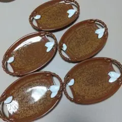 鳥の持ち手付き茶色皿5枚セット木箱付