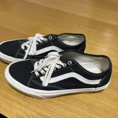 Item thumbnail for item dec858e9-8c53-43a0-957e-bfe96bf77d51