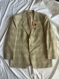 テーラードジャケット バッチ付き