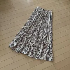 ホワイトブラウン フレアスカート