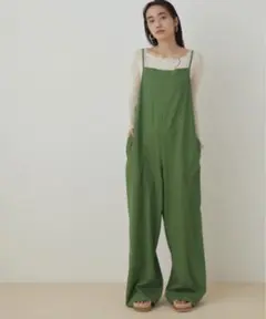 【BASERANGE】YUMI JUMPSUIT グリーン　XSのサムネイル