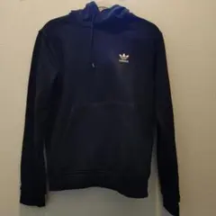 adidas 黒 パーカー