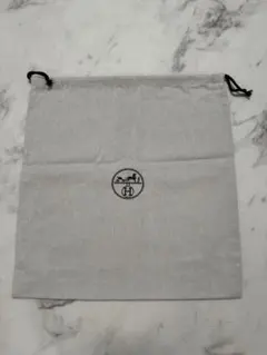 HERMES 保存袋 巾着袋 縦47.5cm×横52.5cm - メルカリ