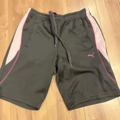 Puma サイドストライプ ショートパンツ Sサイズ
