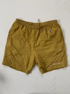 Champion チャンピオン　カーキ ベージュ　黄色　イエロー　ショートパンツ