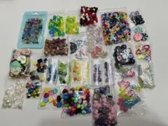 ビーズセット 多色　ハート　キューブ　リボン　クマ　詰め合わせ